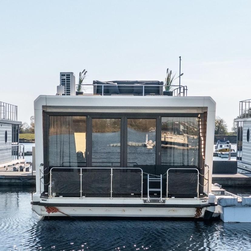 Hausboot Buddy Weyhe Екстериор снимка