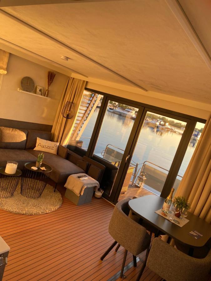Hausboot Buddy Weyhe Екстериор снимка
