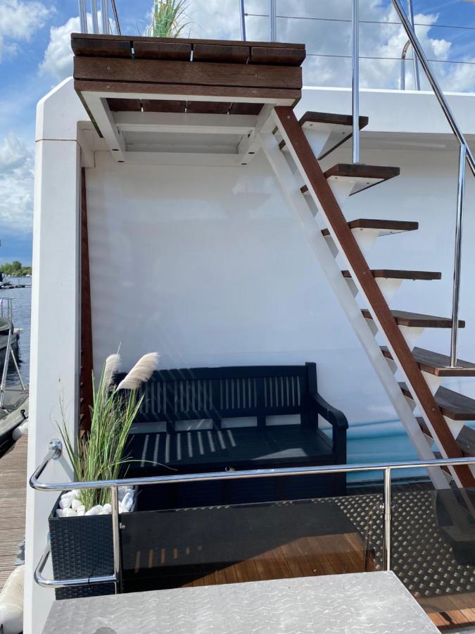 Hausboot Buddy Weyhe Екстериор снимка